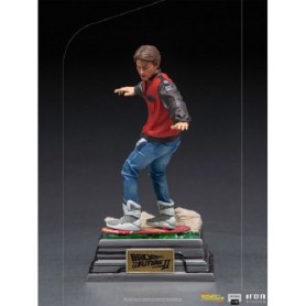 Iron Studio - back To The Future II Marty McFly on Hoverboard Art Scale 1/10